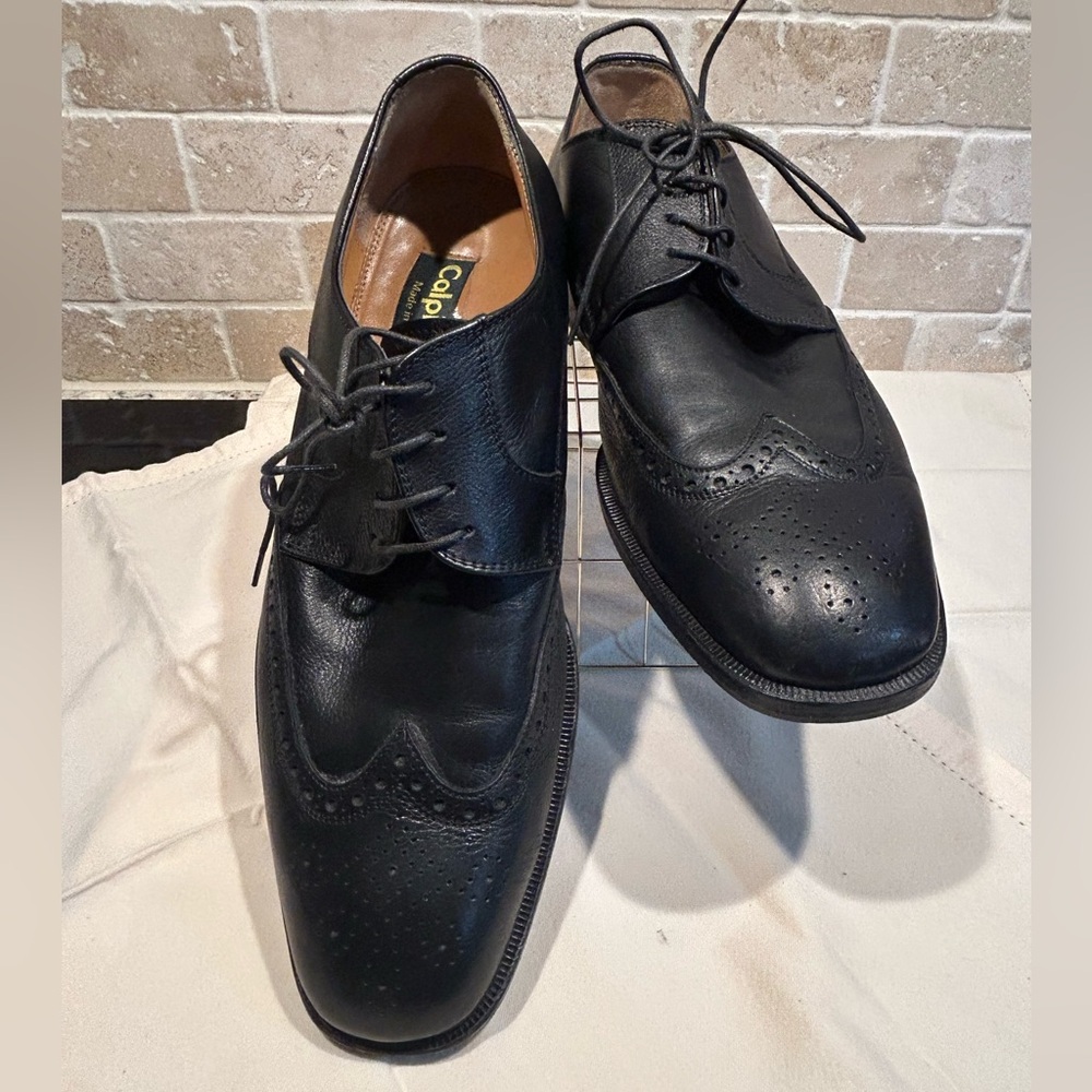 CALPIERRE Men’s Leather Lace up Oxfords with brogue accents